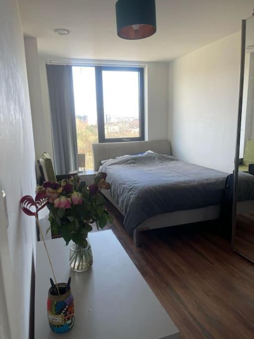 Apartamento Peaceful 2Br Hideout With Instant Self Check-In At Kelham Island Retreat Sheffield Exterior foto