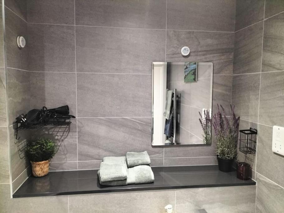 Apartamento Peaceful 2Br Hideout With Instant Self Check-In At Kelham Island Retreat Sheffield Exterior foto