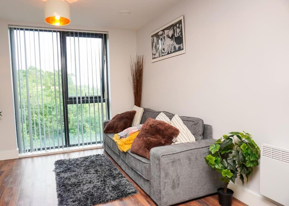 Apartamento Peaceful 2Br Hideout With Instant Self Check-In At Kelham Island Retreat Sheffield Exterior foto